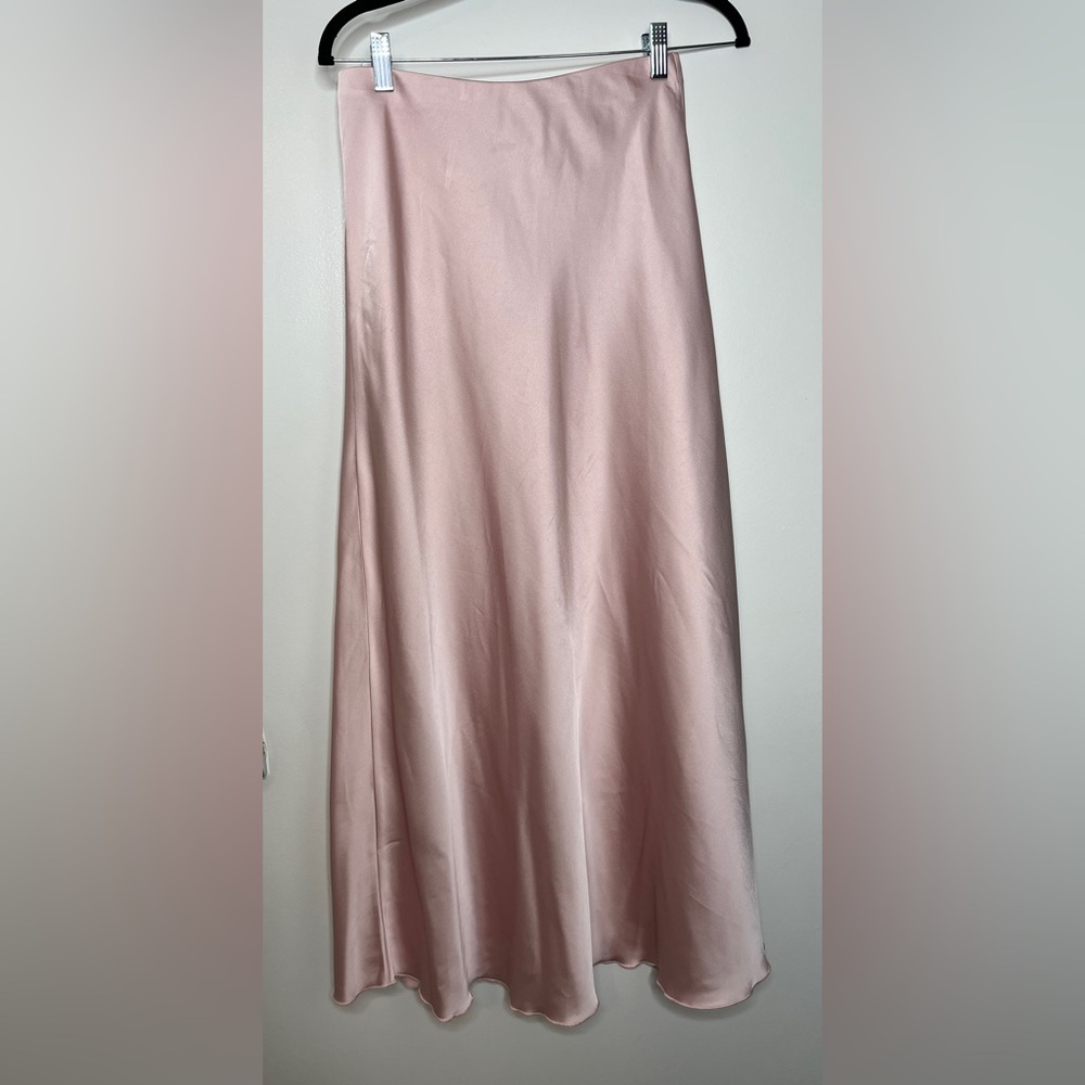 Elegant Pink Satin Skirt size XS